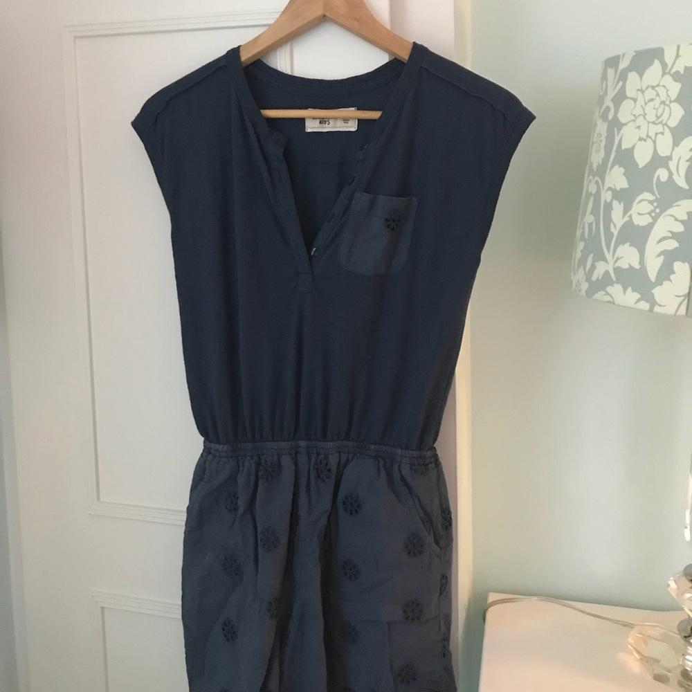 I am selling a romper